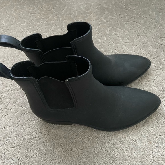 Jeffrey Campbell black booties | perfect rain and winter boot - Picture 2 of 4